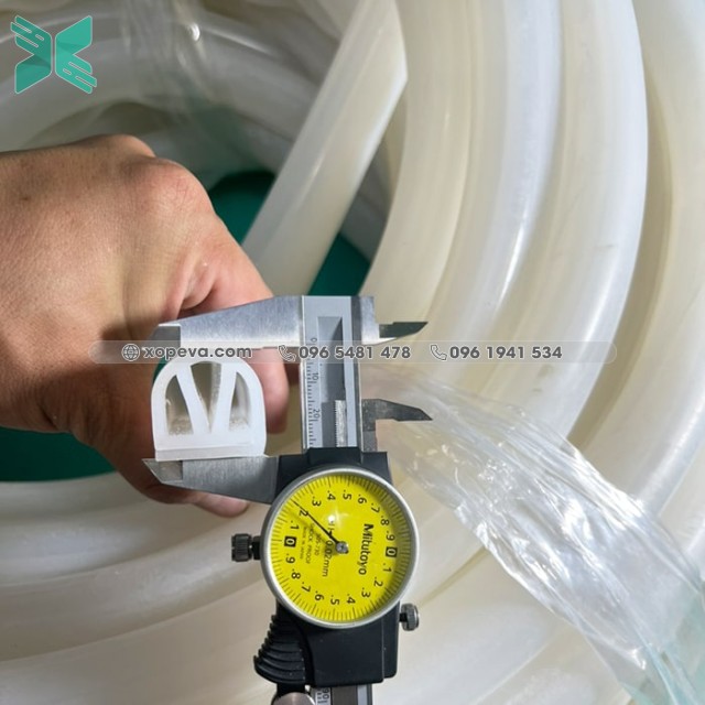 White EPDM rubber E-profile gasket 26x27x3