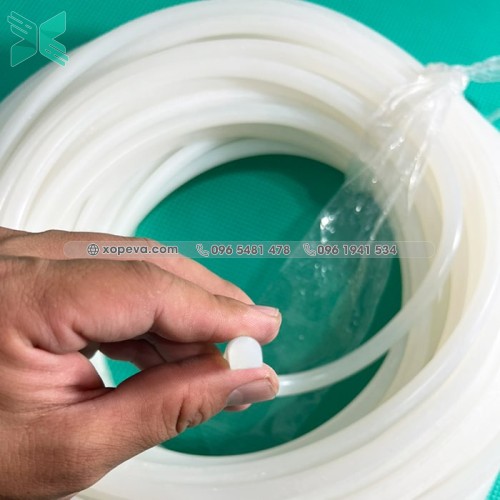 Silicone D-shaped gasket 8x8x4