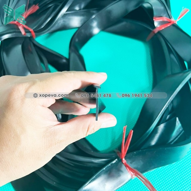 EPDM rubber T-profile gasket 30x6x1.8