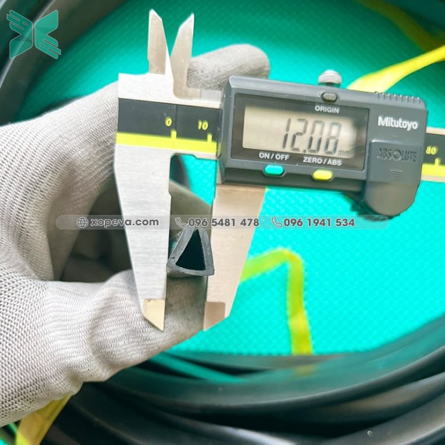Standard rubber U-profile seal 12x12x2