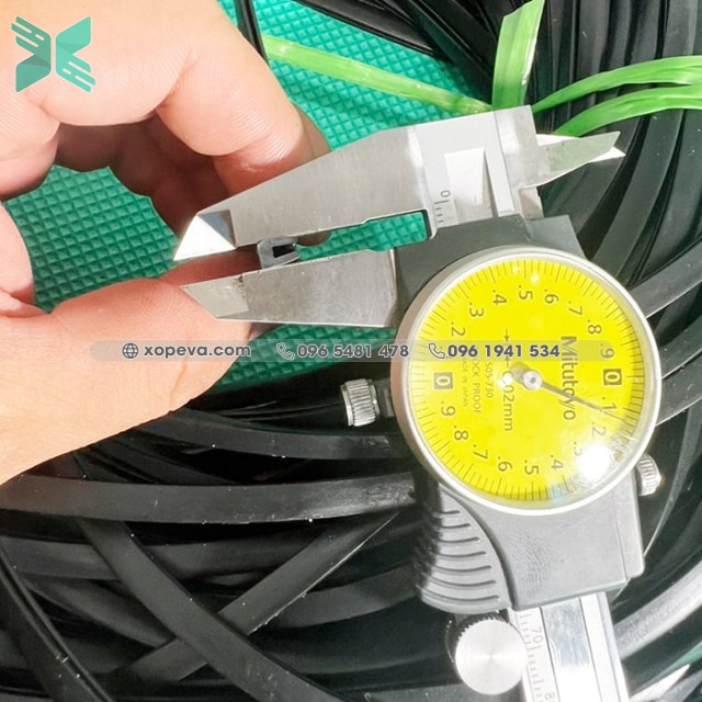 EPDM rubber U-profile seal 4x6x2