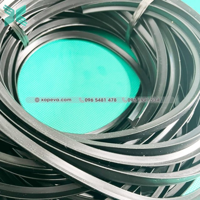 EPDM rubber V-profile seal 14x13