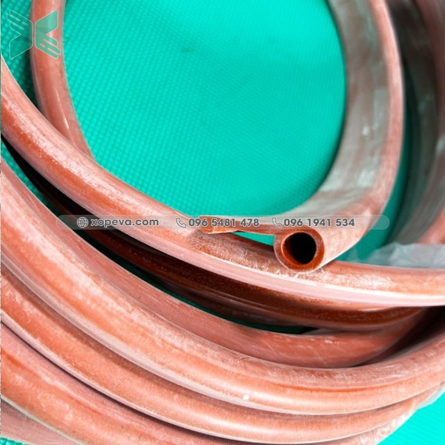 Red silicone gasket in P-shape 39x15x3