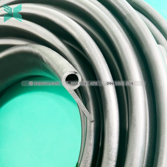 EPDM rubber gasket in P-shape 50x13.5x3.5