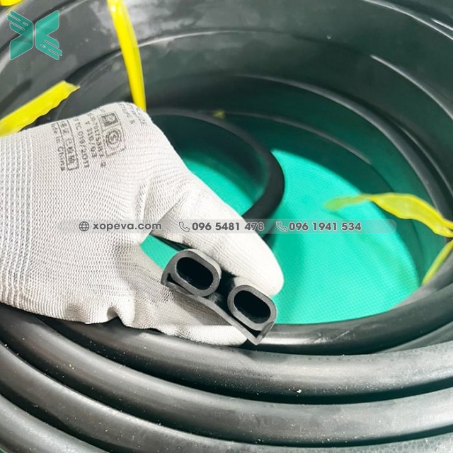 EPDM rubber gasket E-shape 42x16x2